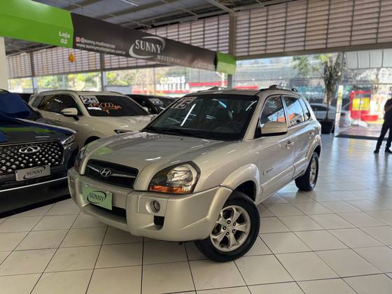 HYUNDAI TUCSON 2.0 MPFI GLS 16V 143CV 2WD FLEX 4P AUTOMÁTICO HYUNDAI TUCSON 2.0 MPFI GLS 16V 143CV 2WD FLEX 4P AUTOMÁTICO